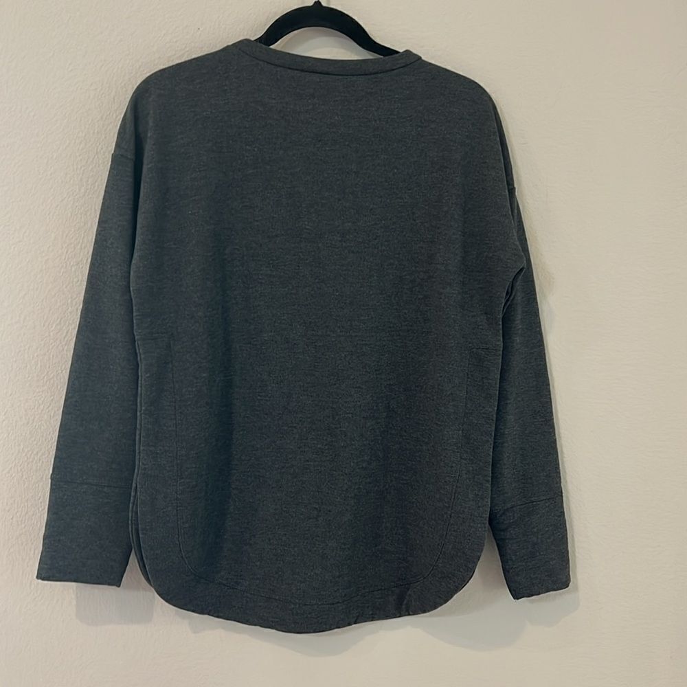 New Tampa Bay Buccaneers Gray Sweatshirt - Picture 3 of 6